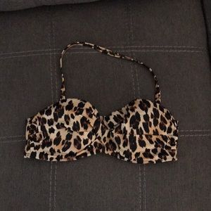 Victoria’s Secret swimsuit top size 34D